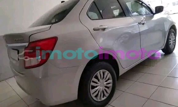 Buy Used Toyota Hilux Silver Car in Boksburg in Gauteng Buy Used Toyota Hilux Silver Car in Boksburg in Gauteng