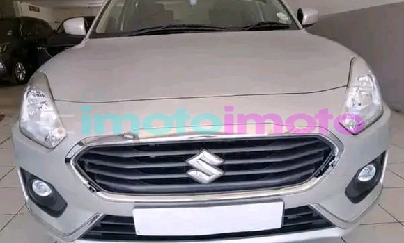 Buy Used Toyota Hilux Silver Car in Boksburg in Gauteng Buy Used Toyota Hilux Silver Car in Boksburg in Gauteng