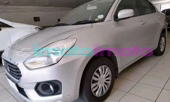 Buy Used Toyota Hilux Silver Car in Boksburg in Gauteng Buy Used Toyota Hilux Silver Car in Boksburg in Gauteng