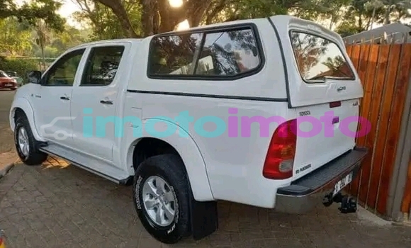 Buy Used Toyota Hilux White Car in Boksburg in Gauteng Buy Used Toyota Hilux White Car in Boksburg in Gauteng