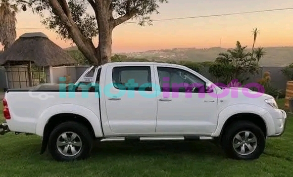 Buy Used Toyota Hilux White Car in Boksburg in Gauteng Buy Used Toyota Hilux White Car in Boksburg in Gauteng