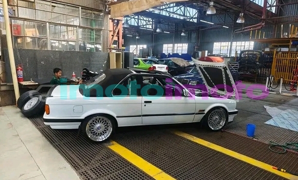 Buy Used BMW 4er White Car in Boksburg in Gauteng Buy Used BMW 4er White Car in Boksburg in Gauteng