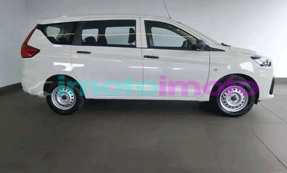 Buy Used Suzuki Ertiga White Car in Cullinan in Gauteng Buy Used Suzuki Ertiga White Car in Cullinan in Gauteng