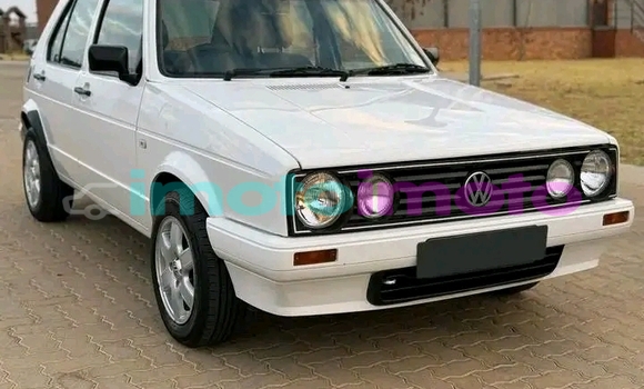 Buy Used Volkswagen Caravelle White Car in Boksburg in Gauteng Buy Used Volkswagen Caravelle White Car in Boksburg in Gauteng