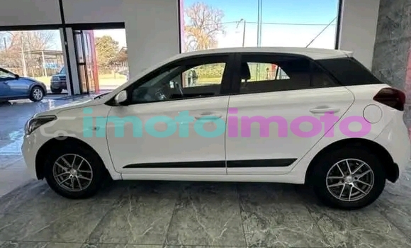 Buy Used Hyundai i20 White Car in Boksburg in Gauteng Buy Used Hyundai i20 White Car in Boksburg in Gauteng
