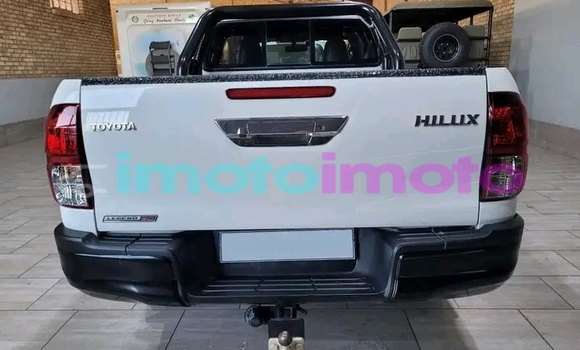 Buy Used Toyota Hilux White Car in Benoni in Gauteng Buy Used Toyota Hilux White Car in Benoni in Gauteng