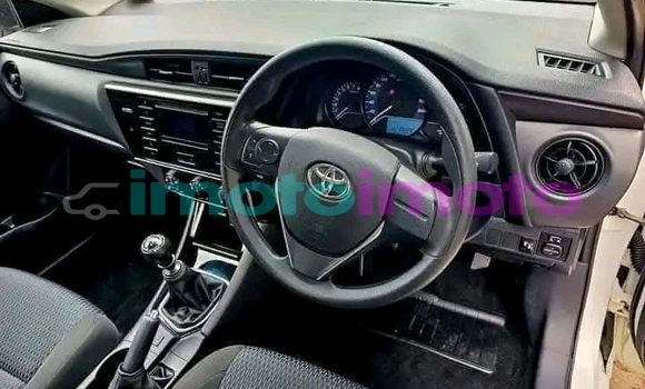 Buy Used Toyota Corolla White Car in Benoni in Gauteng Buy Used Toyota Corolla White Car in Benoni in Gauteng