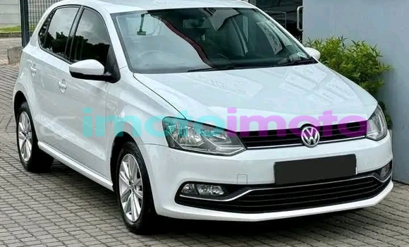 Buy Used Volkswagen Polo White Car in Boksburg in Gauteng Buy Used Volkswagen Polo White Car in Boksburg in Gauteng