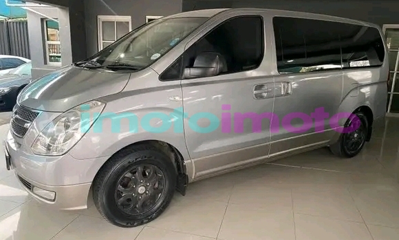 Buy Used Hyundai H1 Silver Car in Benoni in Gauteng Buy Used Hyundai H1 Silver Car in Benoni in Gauteng