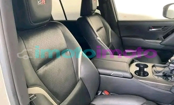 Buy Used Toyota Land Cruiser White Car in Brakpan in Gauteng Buy Used Toyota Land Cruiser White Car in Brakpan in Gauteng