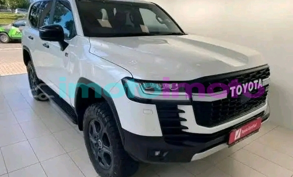 Buy Used Toyota Land Cruiser White Car in Brakpan in Gauteng Buy Used Toyota Land Cruiser White Car in Brakpan in Gauteng