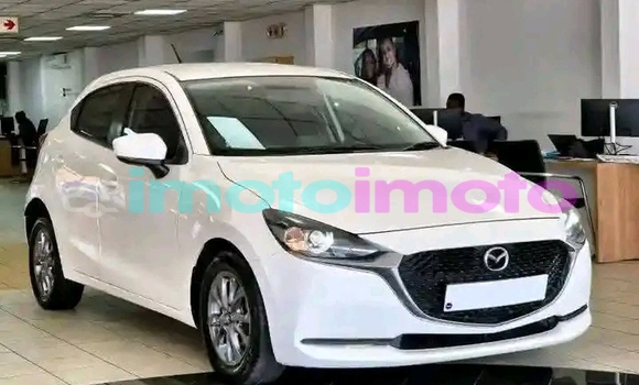 Buy Used Mazda B-series White Car in Carltonville in Gauteng Buy Used Mazda B-series White Car in Carltonville in Gauteng
