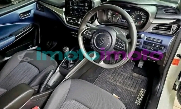 Buy Used Suzuki Baleno White Car in Cullinan in Gauteng Buy Used Suzuki Baleno White Car in Cullinan in Gauteng