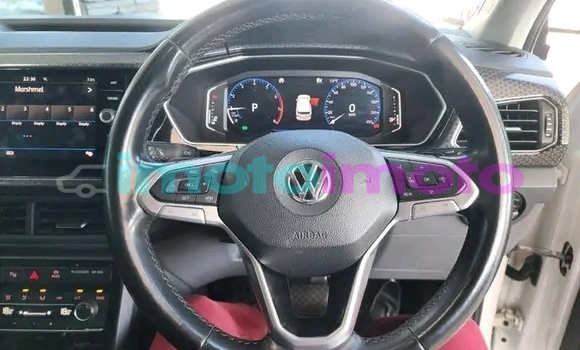 Buy Used Volkswagen T-Roc Other Car in Boksburg in Gauteng Buy Used Volkswagen T-Roc Other Car in Boksburg in Gauteng