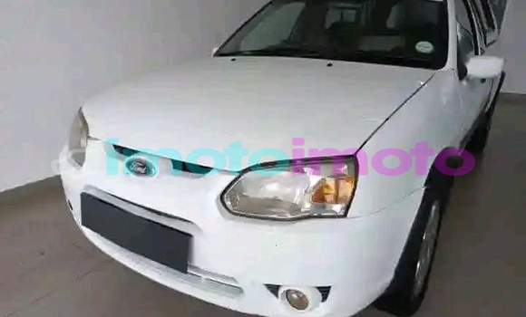 Buy Used Ford B-MAX White Car in Dainfern in Gauteng Buy Used Ford B-MAX White Car in Dainfern in Gauteng