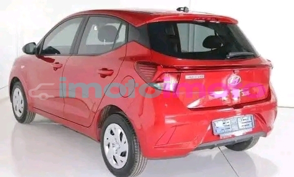 Buy Used Hyundai i10 Red Car in Boksburg in Gauteng Buy Used Hyundai i10 Red Car in Boksburg in Gauteng