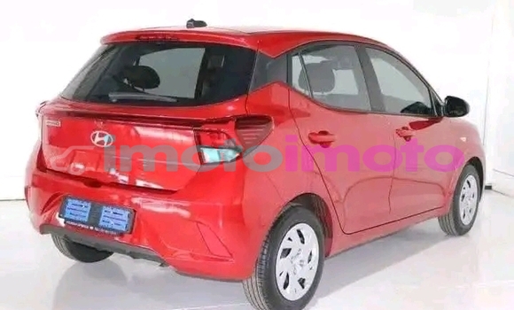 Buy Used Hyundai i10 Red Car in Boksburg in Gauteng Buy Used Hyundai i10 Red Car in Boksburg in Gauteng