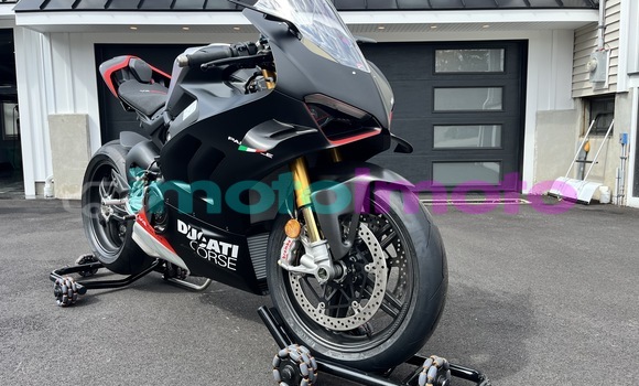 Nunua Ilio tumika Ducati SUPERSPORT Black Bike ndani ya Komatipoort nchini Mpumalanga Nunua Ilio tumika Ducati SUPERSPORT Black Bike ndani ya Komatipoort nchini Mpumalanga