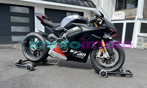 Nunua Ilio tumika Ducati SUPERSPORT Black Bike ndani ya Komatipoort nchini Mpumalanga Nunua Ilio tumika Ducati SUPERSPORT Black Bike ndani ya Komatipoort nchini Mpumalanga