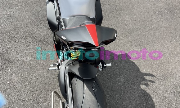 Nunua Ilio tumika Ducati SUPERSPORT Black Bike ndani ya Komatipoort nchini Mpumalanga Nunua Ilio tumika Ducati SUPERSPORT Black Bike ndani ya Komatipoort nchini Mpumalanga